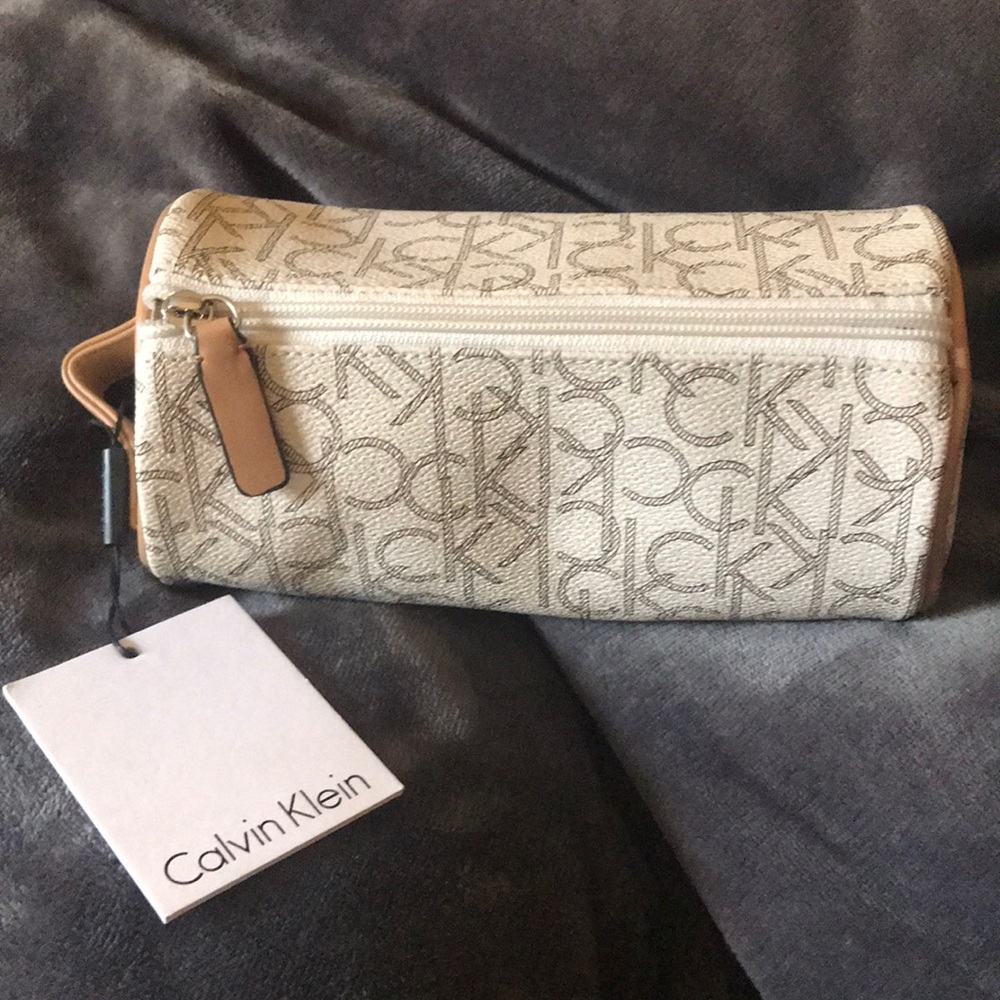 Calvin Klein cosmetic travel/zip pouch